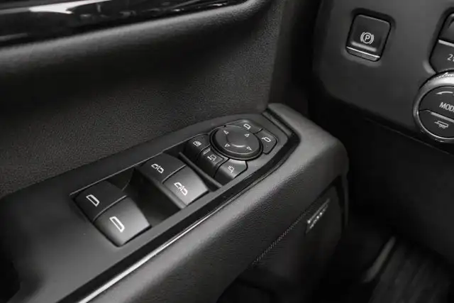 2026 GMC Sierra 3500HD AT4 - Photo 17