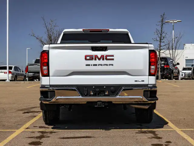 2026 GMC Sierra 1500 SLE - Photo 7