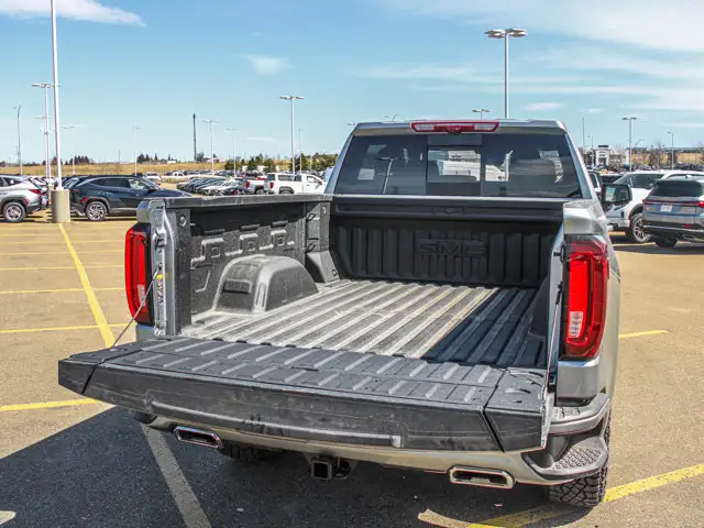 2026 GMC Sierra 1500 AT4 - Photo 8