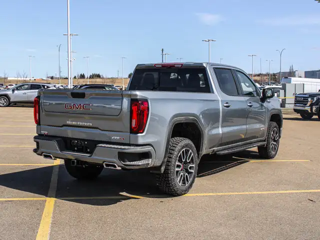 2026 GMC Sierra 1500 AT4 - Photo 9