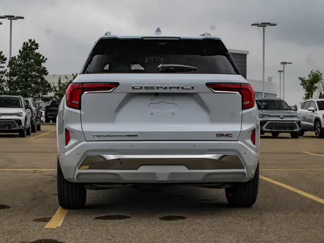 2026 GMC Terrain AWD Denali - Photo 7