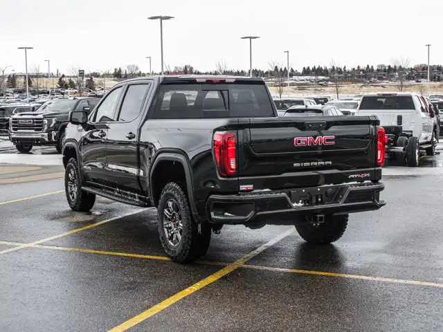 2026 GMC Sierra 1500 AT4X - Photo 6