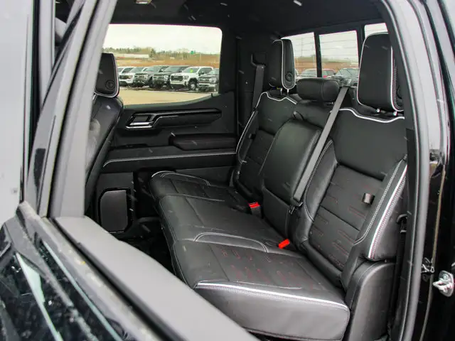 2026 GMC Sierra 1500 AT4X - Photo 31
