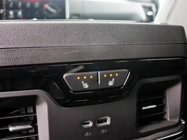 2026 GMC Sierra 1500 AT4X - Photo 33