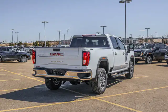 2026 GMC Sierra 2500HD SLE - Photo 9