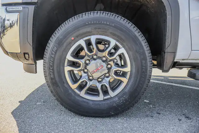 2026 GMC Sierra 2500HD SLE - Photo 13