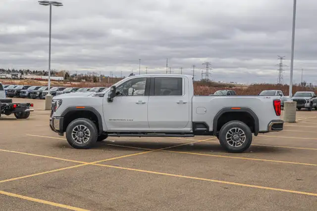 2026 GMC Sierra 2500HD SLE - Photo 5