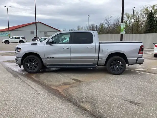 2022 Ram 1500 Sport Crew Cab 5'7 Box 4X4 | No Accidents - Photo 2