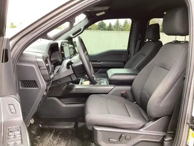 2024 Ford F-150 XLT SuperCrew 5.5' Box 4X4 | No Accidents | 360 - Photo 3