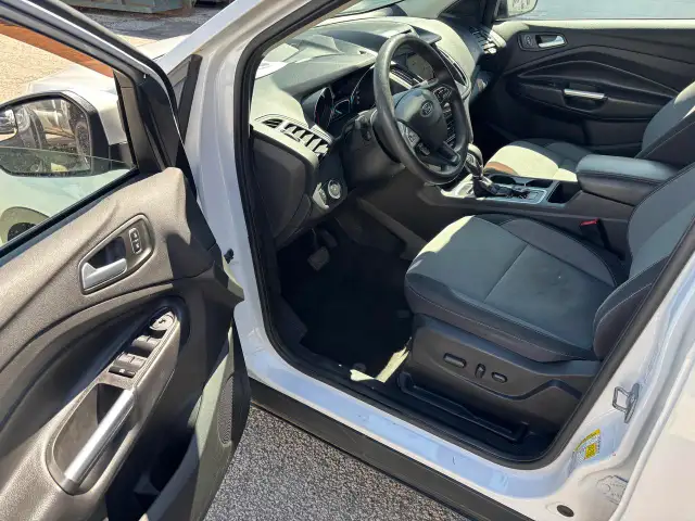 2018 Ford Escape SE AWD - Photo 5