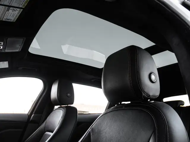 2019 Jaguar F-Pace 20D|PRESTIGE PKG|NAV|PANOROOF|B.SPOT|LOADED|G - Photo 12