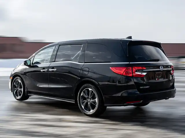 2022 Honda Odyssey TOURING|NAV|SUNROOF|LANEKEEP|ACC|HEATED STEER - Photo 4