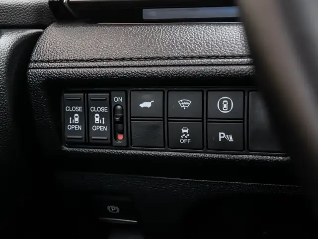 2022 Honda Odyssey TOURING|NAV|SUNROOF|LANEKEEP|ACC|HEATED STEER - Photo 17