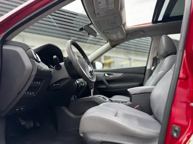 2015 NISSAN ROGUE - Photo 8