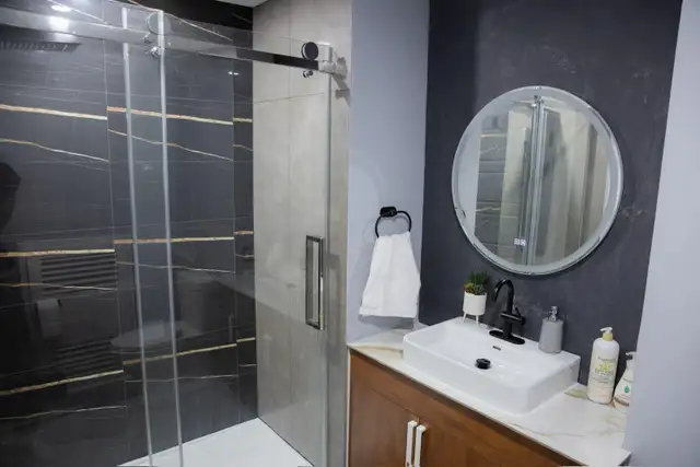 room available for May 1st - Photo 3