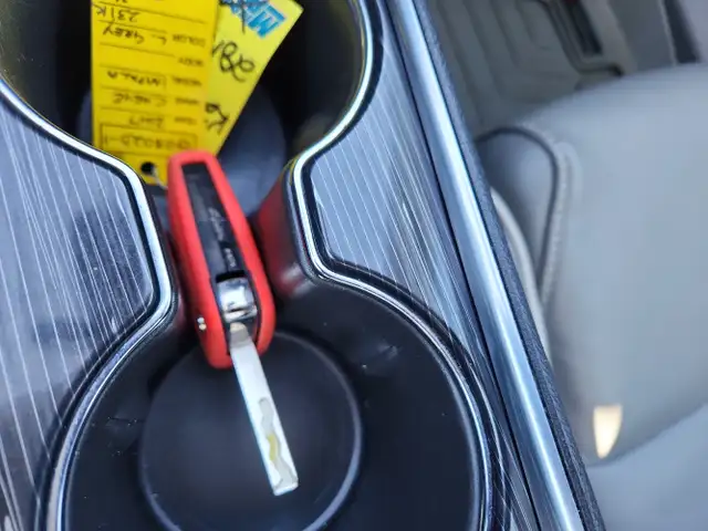 2017 Chevrolet Impala - Photo 11