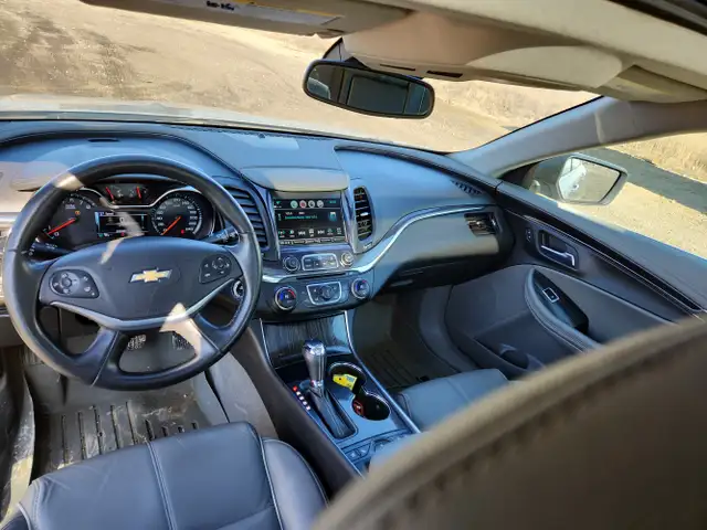 2017 Chevrolet Impala - Photo 15