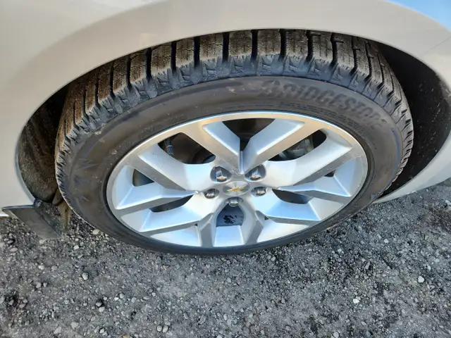 2017 Chevrolet Impala - Photo 32