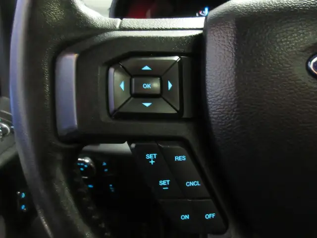 FORD F-150 2020 XLT V-8 5.0 LITRES COYOTE CUIR CHAUFFANT TOIT PA - Photo 9