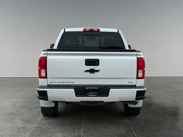 2018 Chevrolet Silverado 1500 LTZ / 4WD - Photo 5