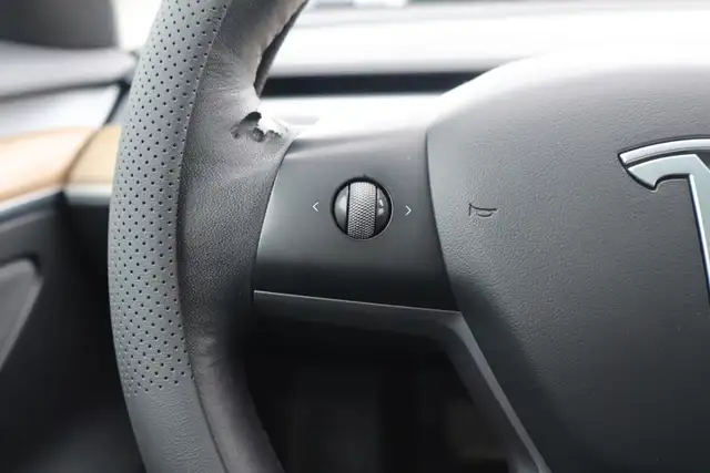 2022 Tesla Model 3 - Photo 30