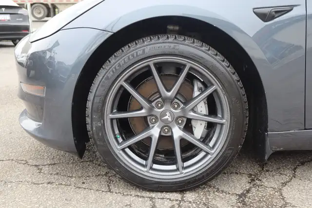 2022 Tesla Model 3 - Photo 31