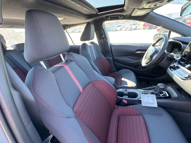 2026 Toyota Corolla SE SE TRIM - Photo 11
