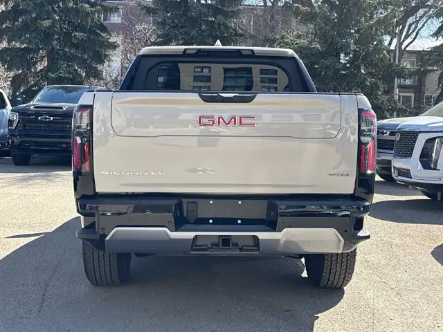 2026 GMC Sierra EV Max Range AT4 - Photo 4