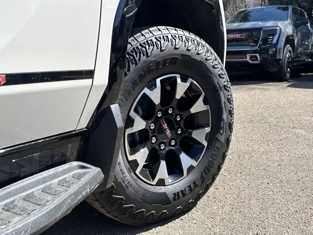2026 GMC Sierra EV Max Range AT4 - Photo 5