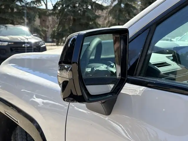 2026 GMC Sierra EV Max Range AT4 - Photo 6