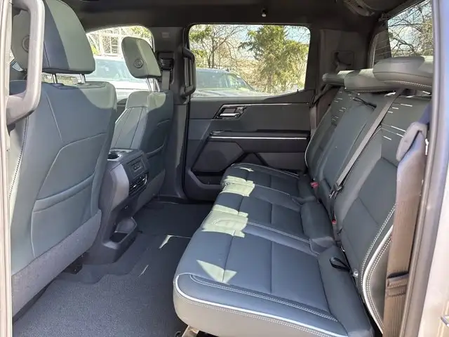 2026 GMC Sierra EV Max Range AT4 - Photo 9