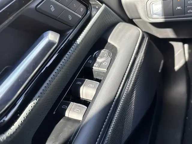 2026 GMC Sierra EV Max Range AT4 - Photo 18