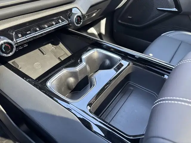 2026 Chevrolet Silverado EV Max Range LT - Photo 13