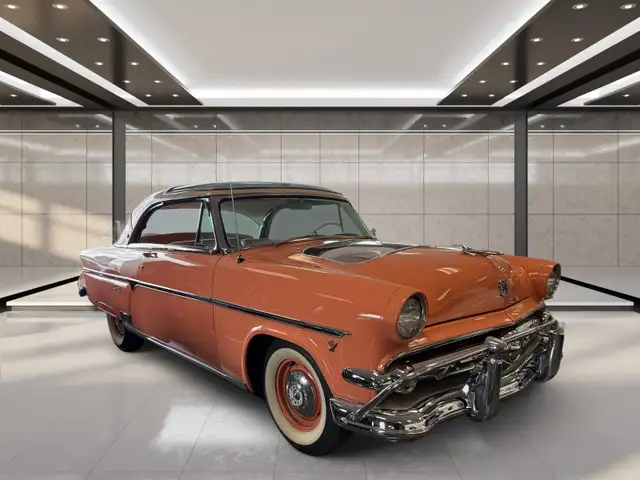 1954 Ford Crestline Skyliner