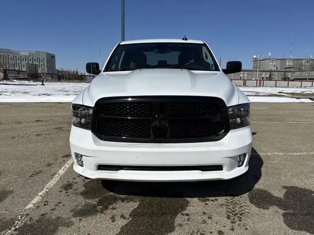 2023 Ram 1500 Classic Express - Photo 2