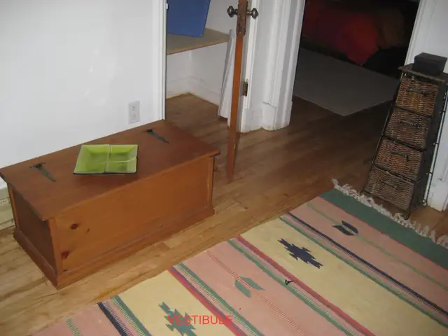 N.D.G. NDG, 3-1/2 totalement renove, condo style 800pc. Juillet - Photo 9