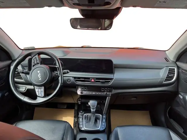 2024 Kia Seltos SX - Photo 13