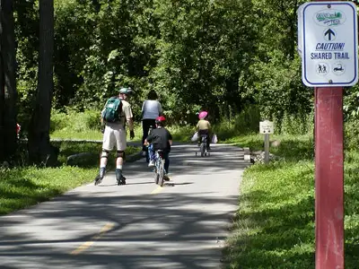 SHORT WALK TO CONESTOGA COLLEGE-STUDENT ROOMS FOR RENT - Photo 10