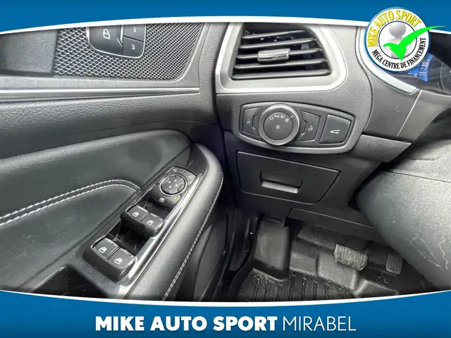 Ford Edge 4 portes Titanium, Traction intégrale 2016 Toujours En - Photo 12