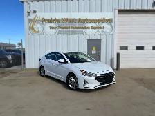 2019 Hyundai Elantra Preferred | No Accident | Reverse Camera