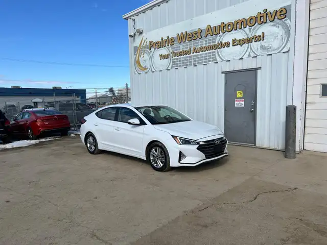 2019 Hyundai Elantra Preferred | No Accident | Reverse Camera - Photo 3