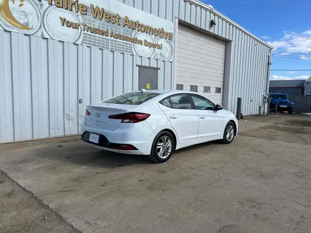 2019 Hyundai Elantra Preferred | No Accident | Reverse Camera - Photo 5