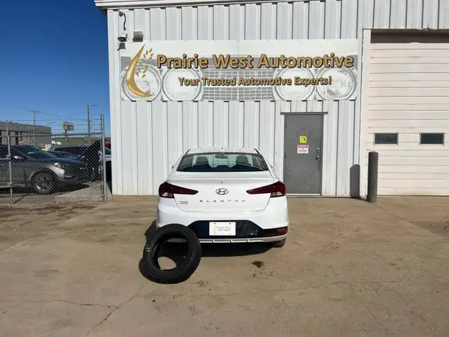 2019 Hyundai Elantra Preferred | No Accident | Reverse Camera - Photo 7