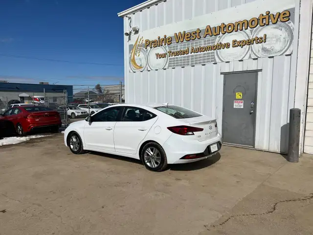 2019 Hyundai Elantra Preferred | No Accident | Reverse Camera - Photo 9