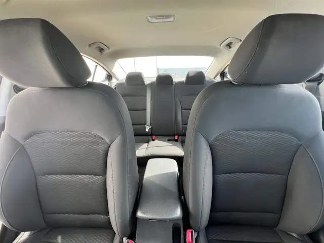 2019 Hyundai Elantra Preferred | No Accident | Reverse Camera - Photo 17