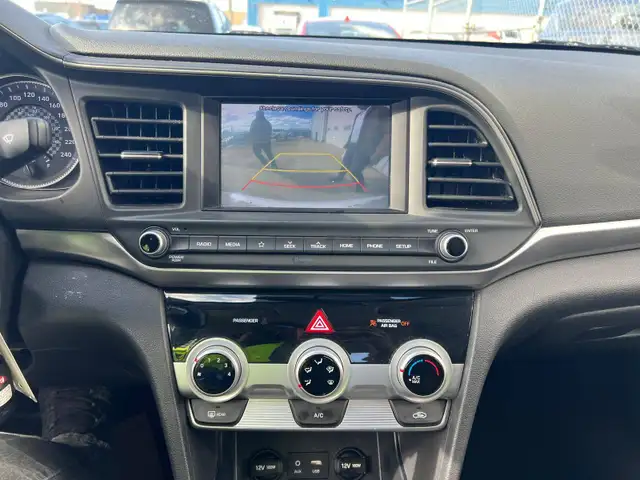 2019 Hyundai Elantra Preferred | No Accident | Reverse Camera - Photo 24