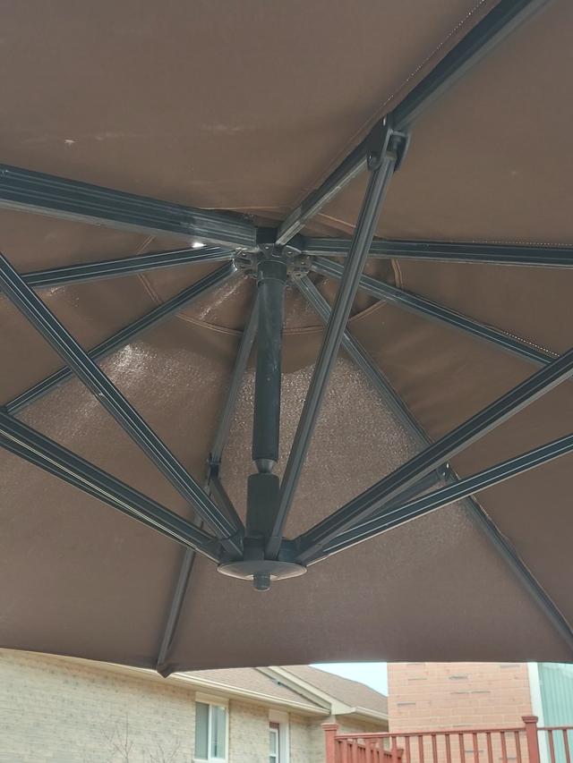Backyard 10ft swivel, tilting and folding patio umbrella - Photo 4