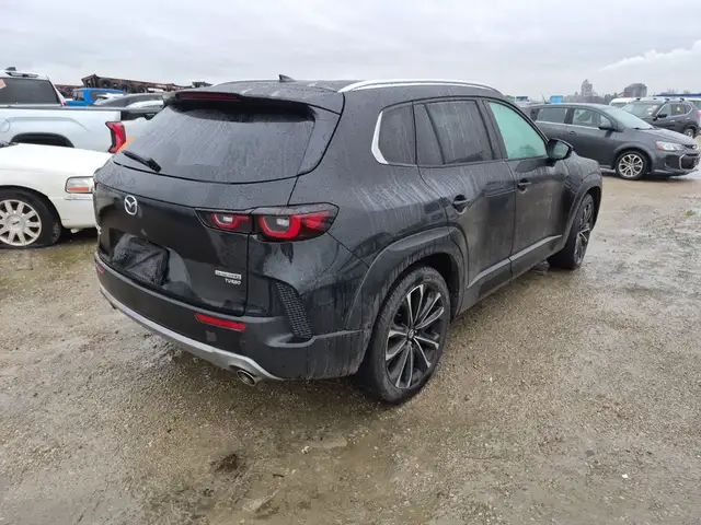 2024 Mazda CX-50 - Photo 2