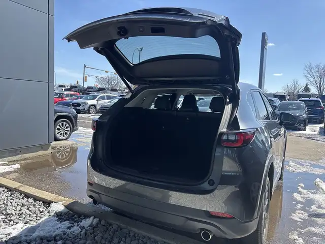 2025 Mazda CX-5 - Photo 10
