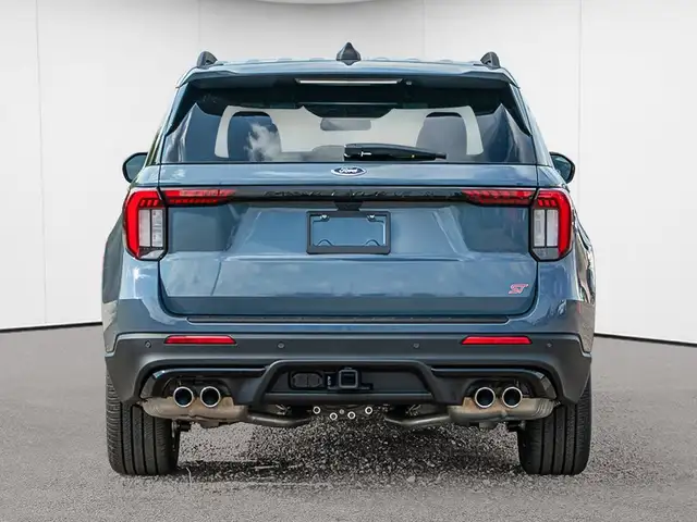 2026 Ford Explorer ST - Photo 6